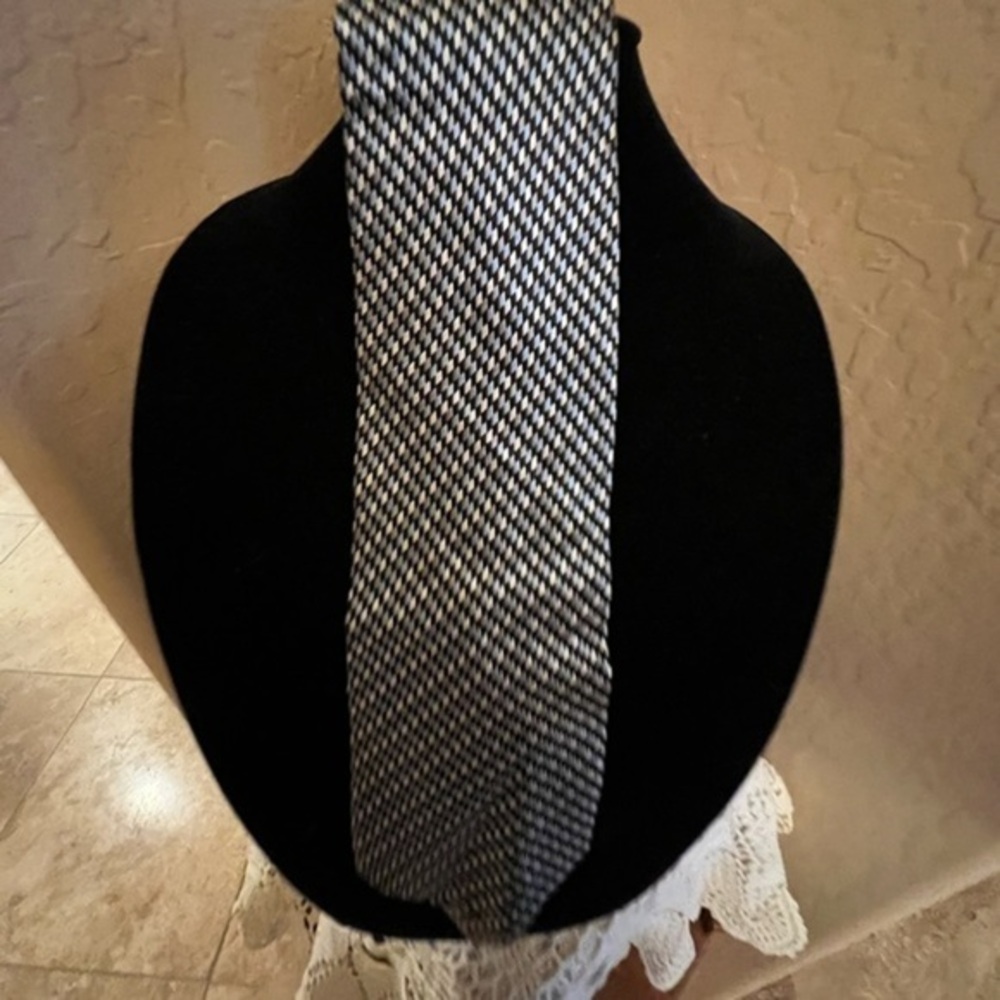 Geoffrey Beene Dress Silk Neck Tie